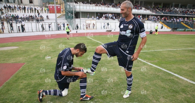 De Rosa (Cavese) sempre al comando