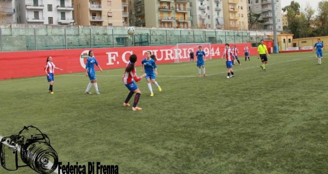 azione di gioco Lady Turris - Napoli
