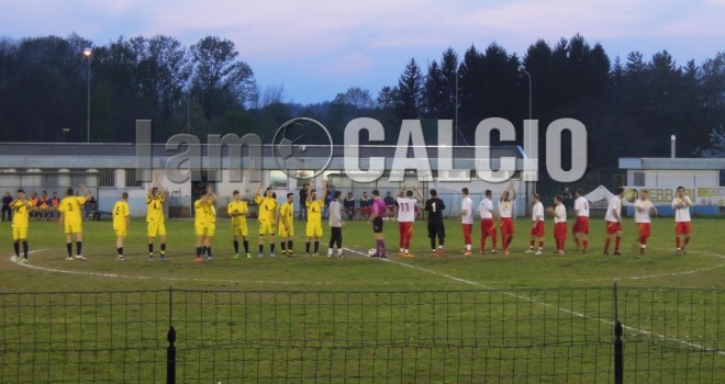 Le due squadre schierate