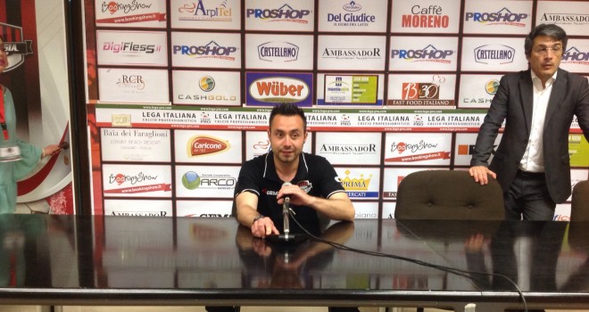 Mister De Zerbi in conferenza 