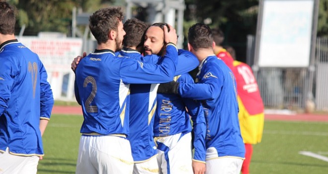 Barrasso festeggia con i compagni