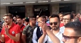 VIDEO - Il Foggia torna a casa dopo Pisa: accoglienza da brividi