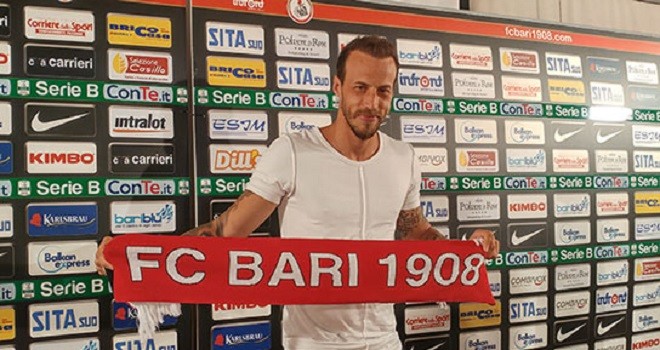 Bari, Moras : "Non c'&egrave; tempo per festeggiare,  cercheremo di vincere"