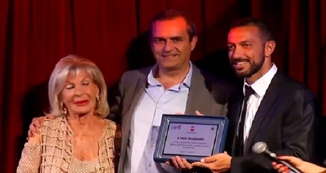 Quagliarella: "Finalmente sereno". De Magistris: "Nel cuore di Napoli"