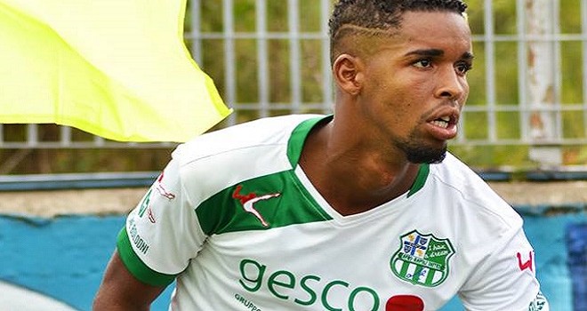 Aversa Normanna-Afro Napoli 0-3: Dod&ograve; trascina i biancoverdi in vetta