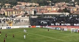 La Cavese stende il Nard&ograve;: tris degli aquilotti