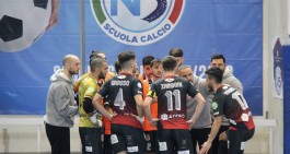 Calcio a 5/B. Sandro Abate e Marigliano scappano. Cade Salerno