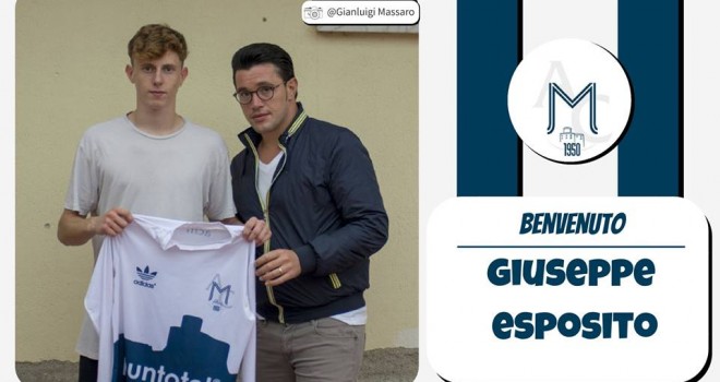 G. Esposito dopo la firma 