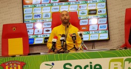 Benevento. Bucchi: "Giocher&agrave; chi sta meglio. Foggia? Sono carichi" 