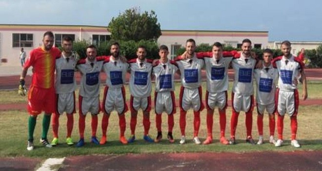 Una formazione del Calcio Termoli