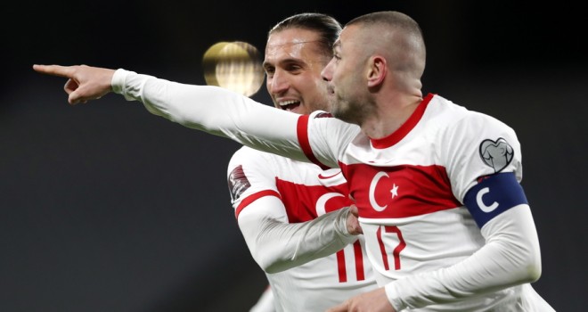 Burak Yilmaz, tripletta all'Olanda