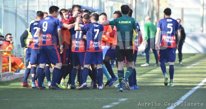 Taranto, vittoria contro il Brindisi