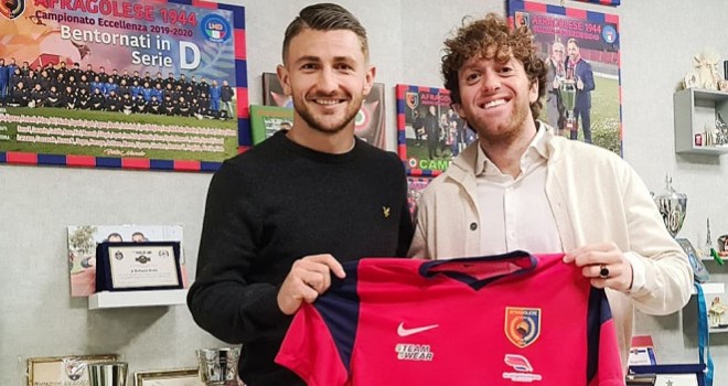 Afragolese: preso Van Ransbeeck, salutano 4 calciatori
