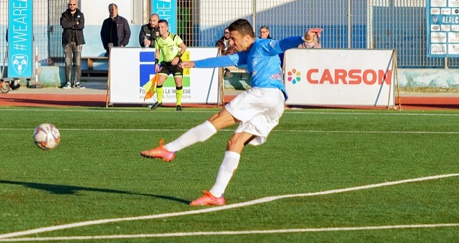 Napoli Utd-Albanova 1-1: Baumvollspinner pareggia la rete di Grezio