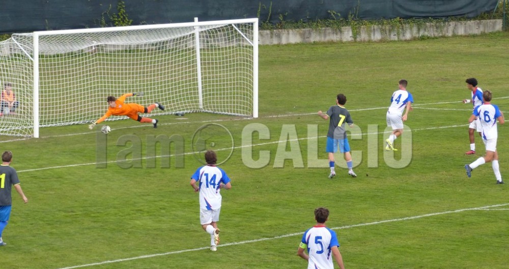 La rete di Colombo per l'inutile 2-0