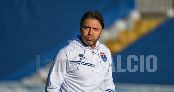 Il mister azzurro Dossena