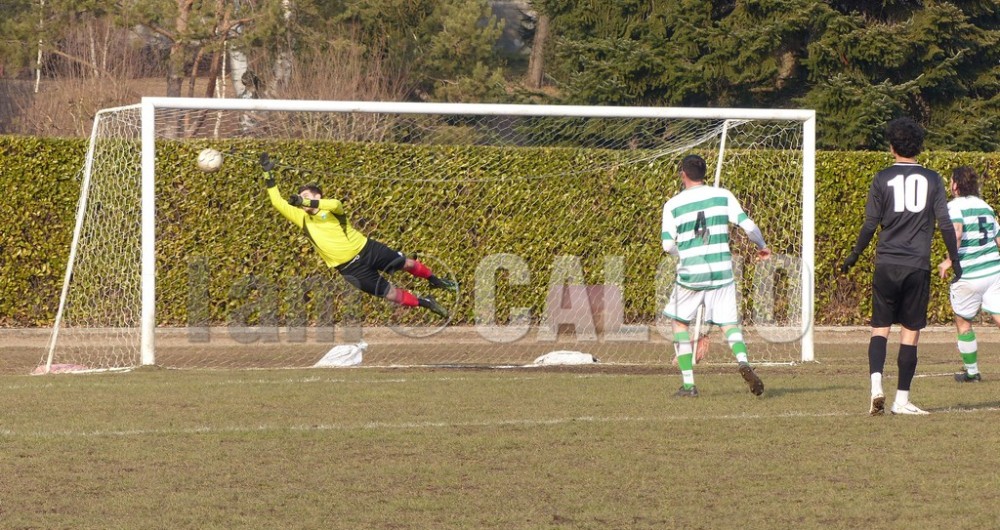 Perfetta la punizione di Vanzan, 0-1