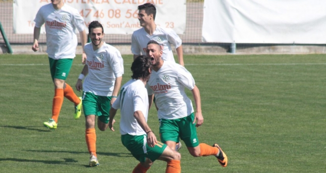 Baronchelli festeggia il gol allo Stresa