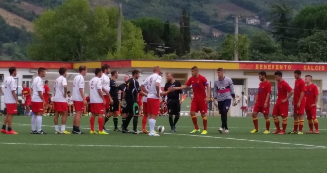 Le squadre al fischio d'inizio