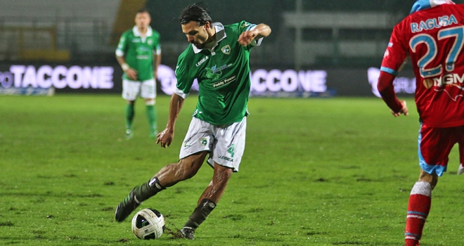 Il mediano dell'Avellino, Mariano Arini