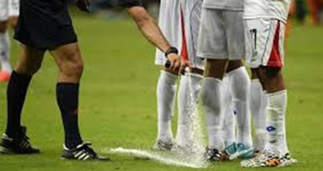L'uso dello spray per le punizioni dal prossimo anno anche in Lega Pro