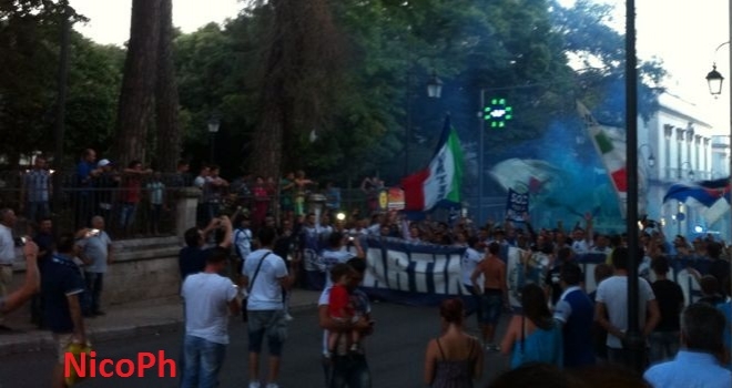 Festa per il ripescaggio in Corso Italia