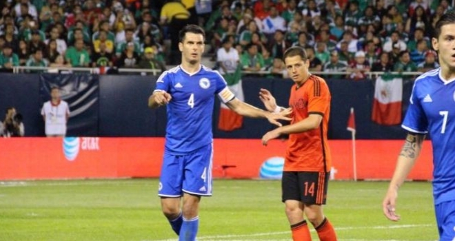 Spahic ed Hernadez a confronto