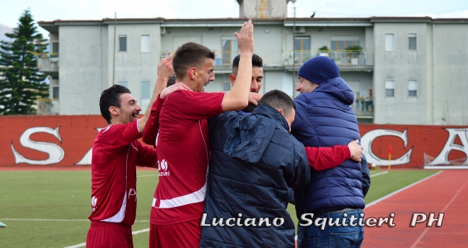 La Sarnese che batte 2-0 il Faiano