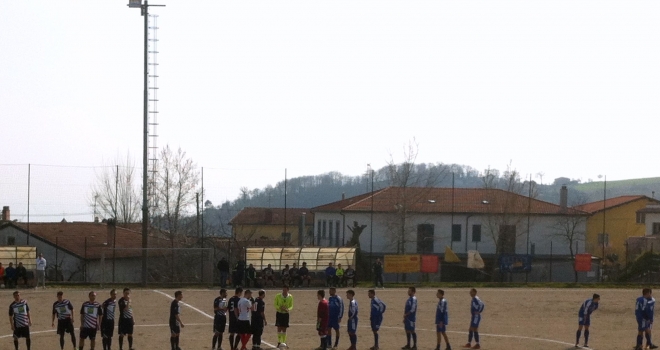 Le squadre prima del fischio d'inizio