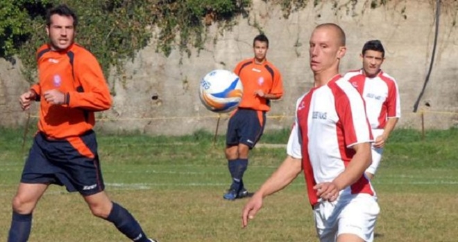 Marazzato con l'ex maglia biancorossa