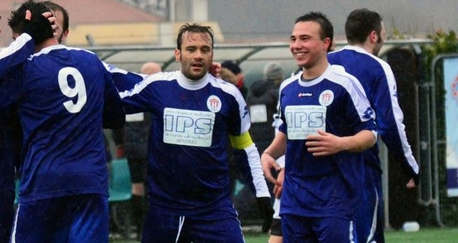 Al centro Gianni Cavaiuolo