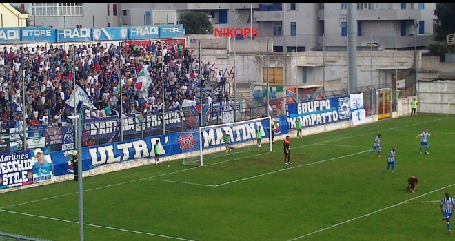 Un grande Martina paga l'uomo in meno contro la Salernitana