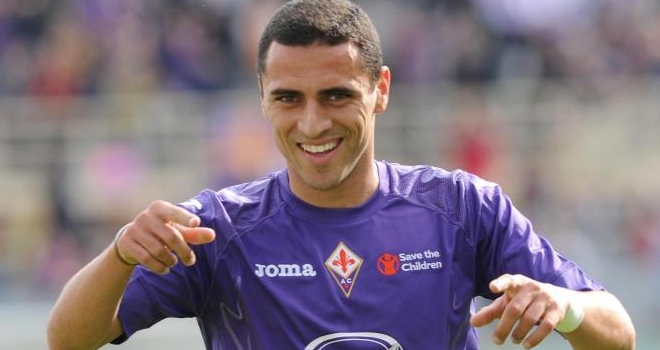 Romulo con la maglia della Fiorentina