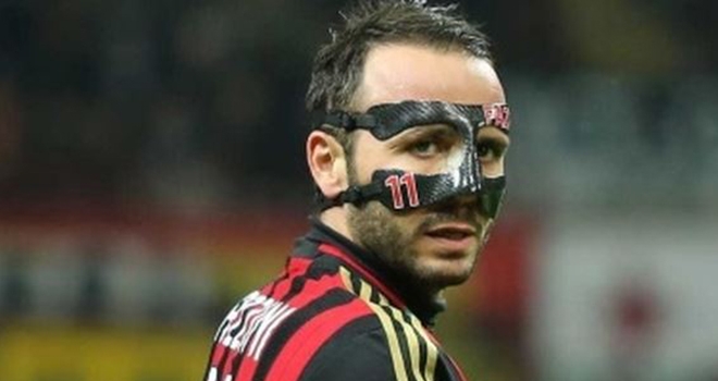 Pazzini, in attesa di cross da Settembre