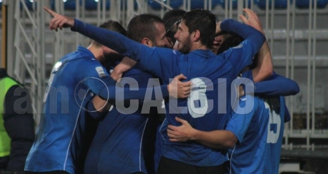 Gran festa a Novara per il primo posto