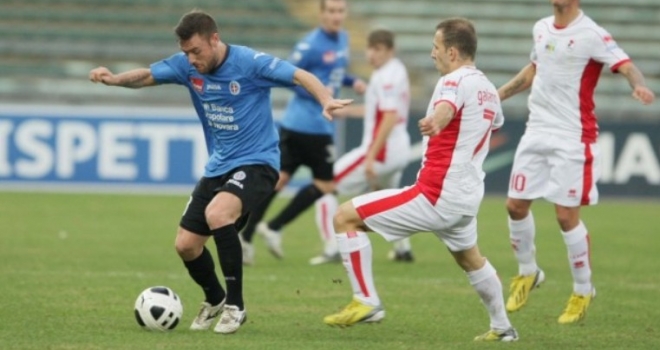 Pesce si destreggia al 