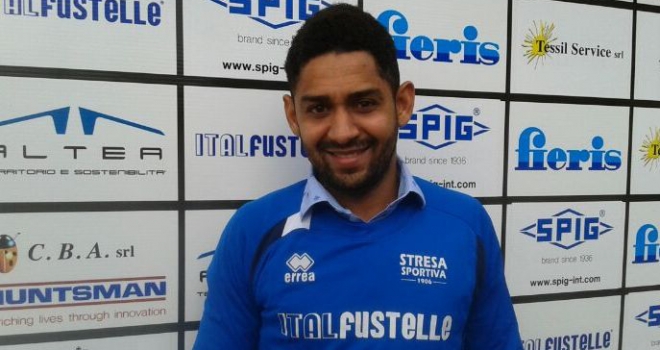 Silva Fernandes in maglia Stresa