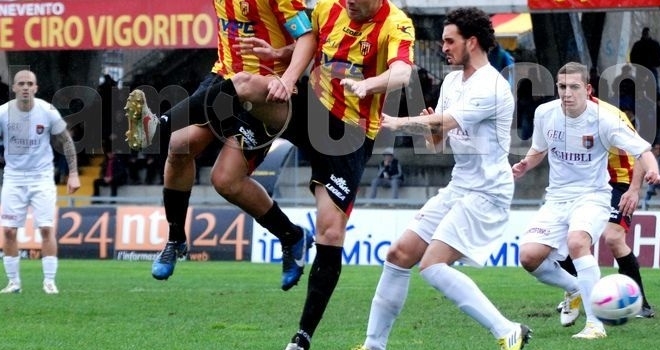 Pontedera chiesto Grassi alla Salernitana. Ripa vicino alla..