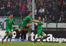 Il Lupo sbrana il Canarino