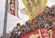 Curva Sud: sciarpa al collo e..penna in tasca
