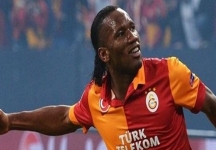 Juve fuori dalla Champions. Wesley Sneijder porta il Gala agli ottavi