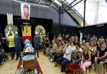 Funerali Ciro Esposito: Il cordoglio &egrave; Mondiale, rispetto e silenzio