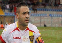 Frosinone solo in vetta, frenata generale, irrompono Perugia e Lecce