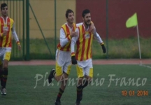 Senores do F&ugrave;tbol de Calabria: entrevista con Leo Sec&ograve;ndi