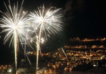 Quest'anno i fuochi d'artificio a Bianco valgono doppio: societ&agrave; salva