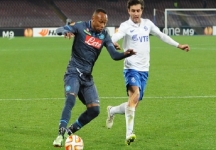 Zuniga: "Accoglienza emozionante, dar&ograve; tutto me stesso per il Napoli"