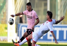 Decide Hernandez su rigore, Palermo sempre pi&ugrave; primo